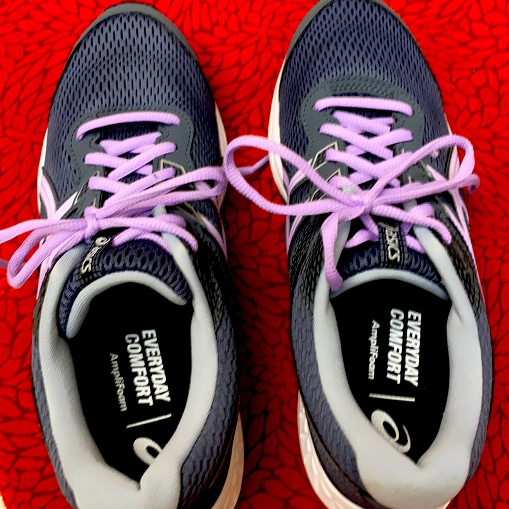 asics athletic shoes women’s